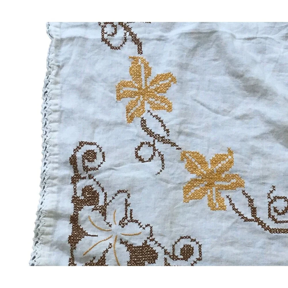 Vtg. Linen Table/Dresser Scarf Embroidered Cross Stitched Flowers White Yellow